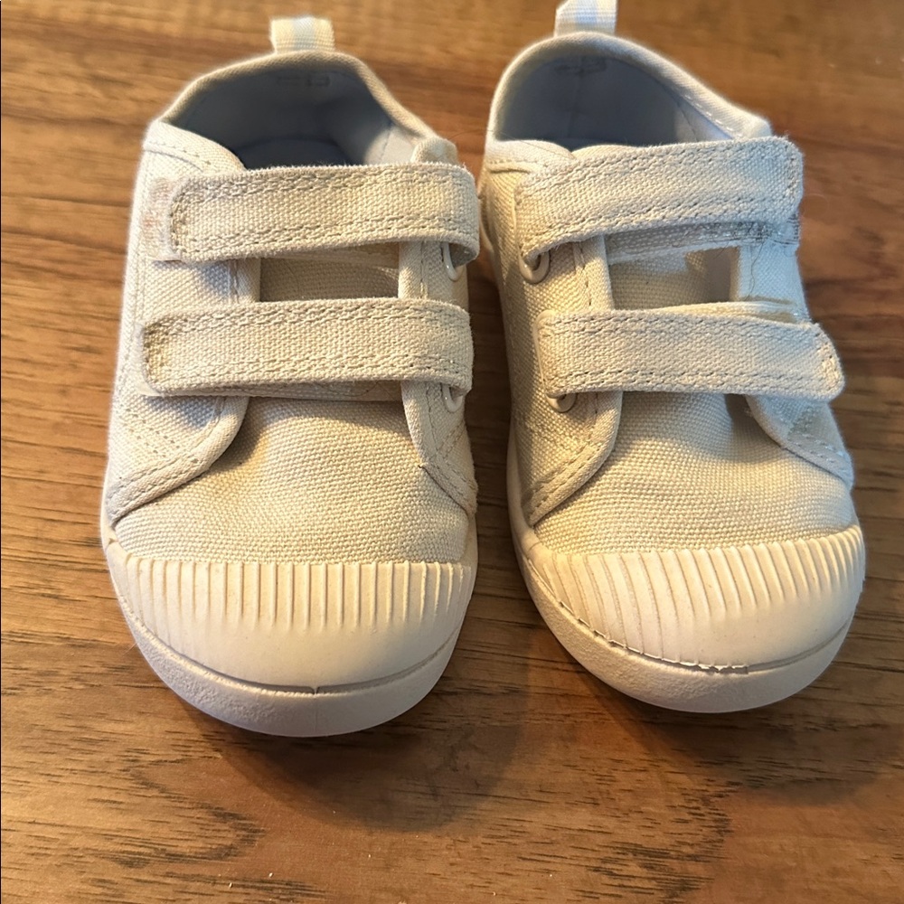 Toddler Velcro shoes